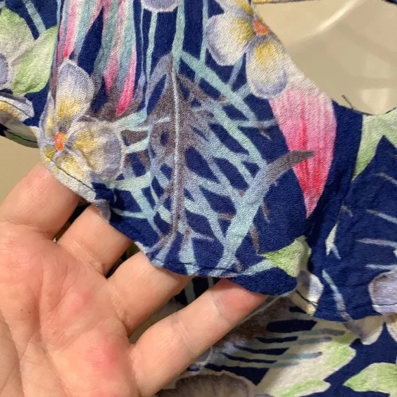 AEO top - Picture 8 of 13